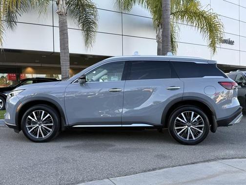 2025 INFINITI QX60 SENSORY
