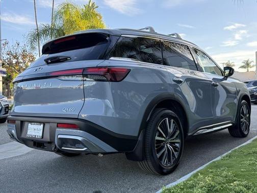 2025 INFINITI QX60 SENSORY