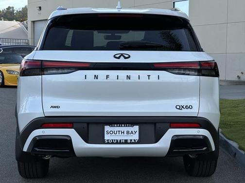 2025 INFINITI QX60 Luxe