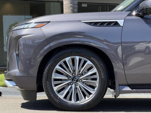 2026 INFINITI QX80 Luxe