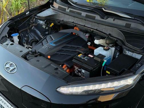2023 Hyundai KONA EV SEL