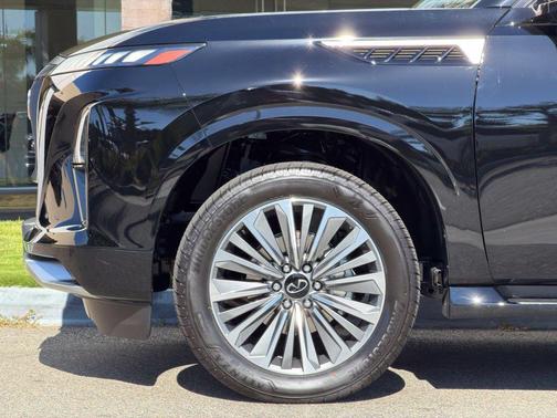 Black Obsidian 2027 INFINITI QX80 Luxe