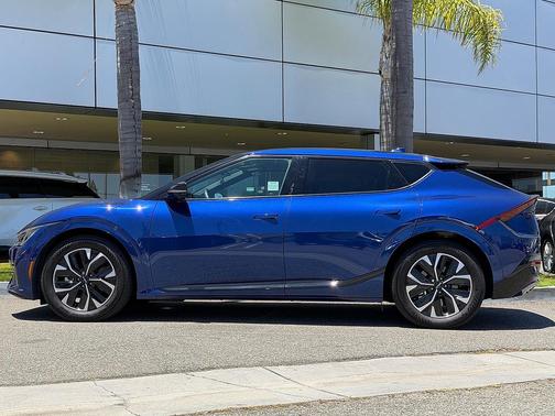 Yacht Blue 2024 Kia EV6 GT-Line