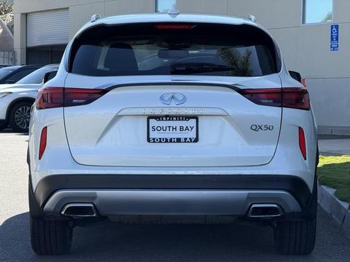 2021 INFINITI QX50 LUXE