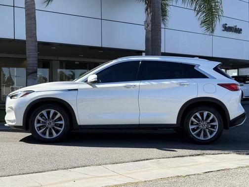 2021 INFINITI QX50 LUXE