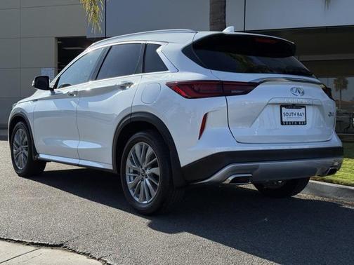 2024 INFINITI QX50 LUXE