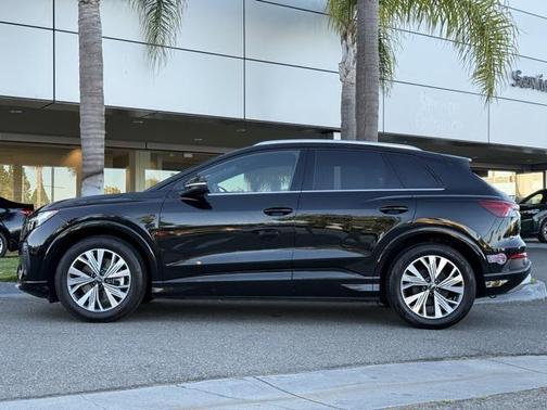 2023 Audi Q4 e-tron Premium 40 RWD