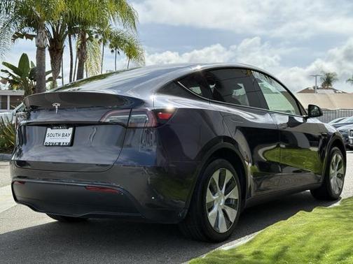 2024 Tesla Model Y Long Range Dual Motor All-Wheel Drive