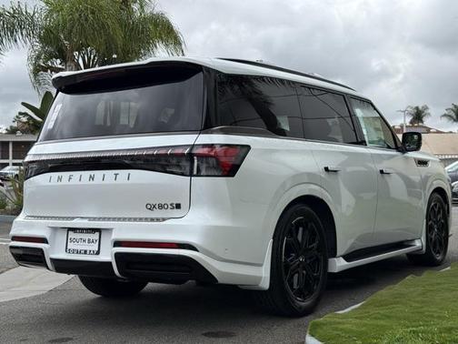 2026 INFINITI QX80 SENSORY AWD