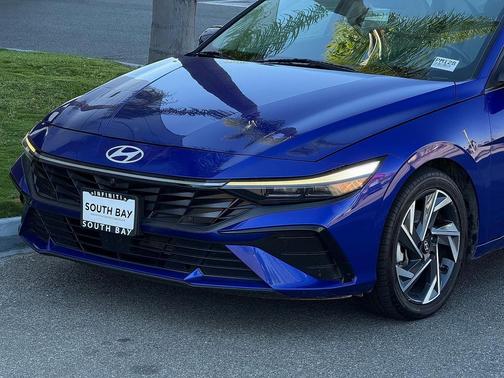Intense Blue 2024 Hyundai ELANTRA Limited