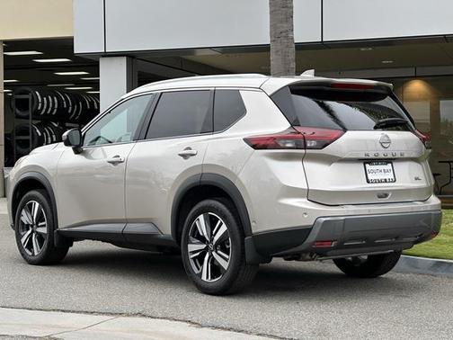 2024 Nissan Rogue SL