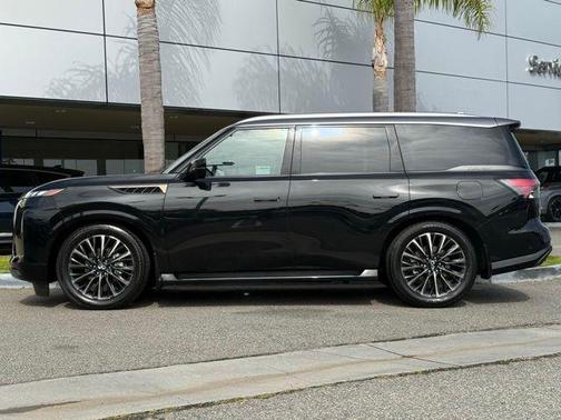 Mineral Black/Graphite Shadow 2026 INFINITI QX80 AUTOGRAPH AWD