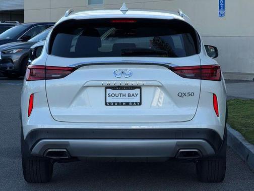 2021 INFINITI QX50 LUXE