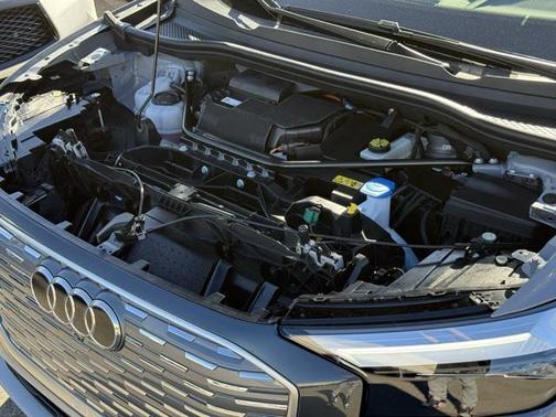 2023 Audi Q4 e-tron Premium Plus 50 quattro