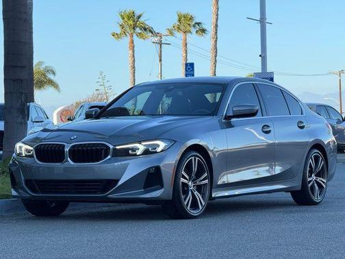 Skyscraper Grey Metallic 2024 BMW 330 330i