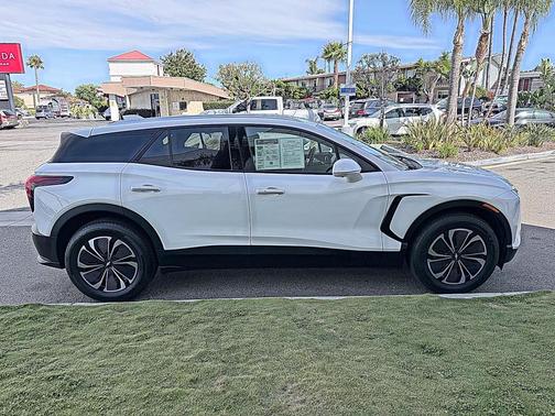 Summit White 2024 Chevrolet Blazer EV eAWD LT