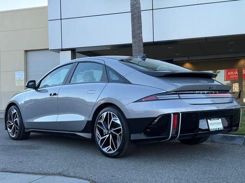 2024 Hyundai IONIQ 6 SEL
