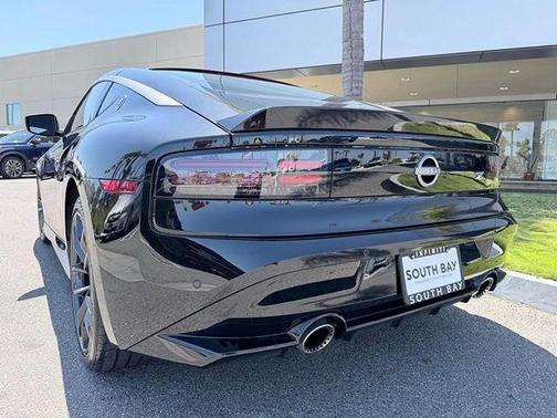Black Diamond Pearl 2024 Nissan Z Performance Auto