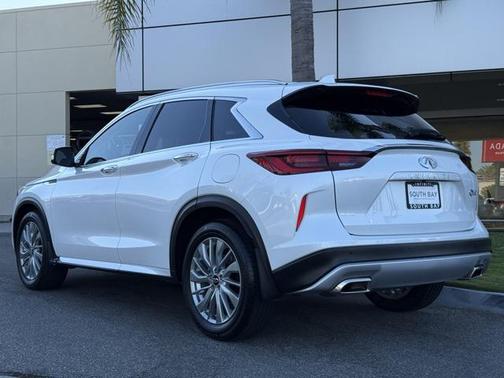 2024 INFINITI QX50 LUXE