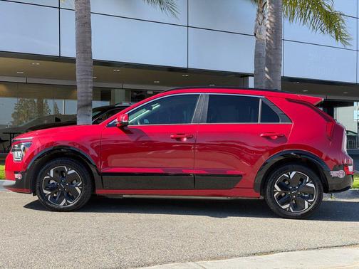 Runway Red 2023 Kia Niro EV Wind