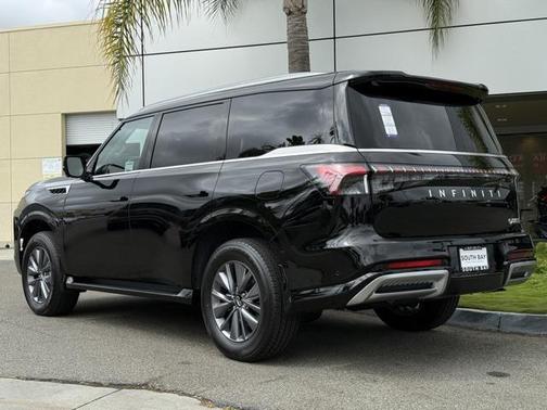2026 INFINITI QX80 PURE AWD