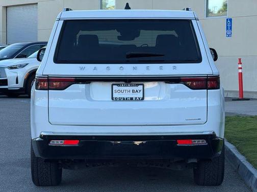 2024 Jeep Wagoneer Series II 4x2