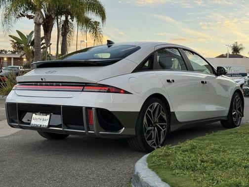 2024 Hyundai IONIQ 6 SEL