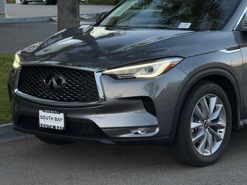 2021 INFINITI QX50 LUXE