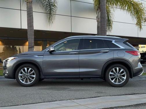 2021 INFINITI QX50 LUXE