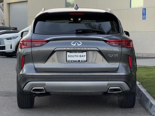 2021 INFINITI QX50 LUXE