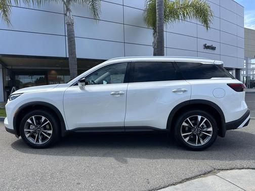 2025 INFINITI QX60 Luxe
