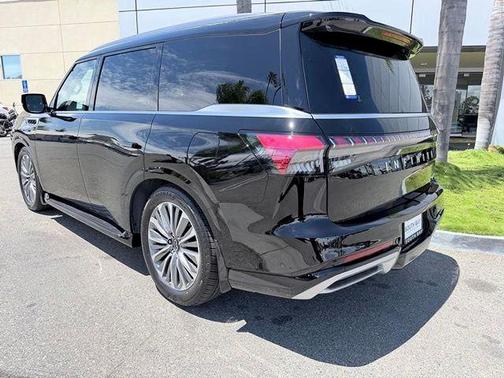 Black Obsidian 2026 INFINITI QX80 Luxe