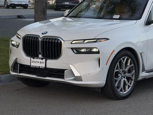 2024 BMW X7 xDrive40i