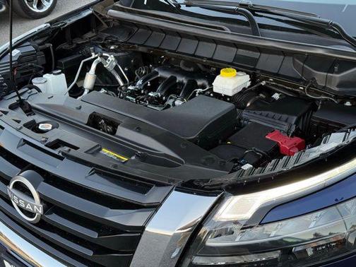 2025 Nissan Pathfinder SV FWD