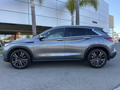 2022 INFINITI QX50 LUXE