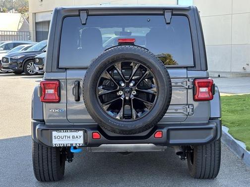 2022 Jeep Wrangler Unlimited 4xe Sahara