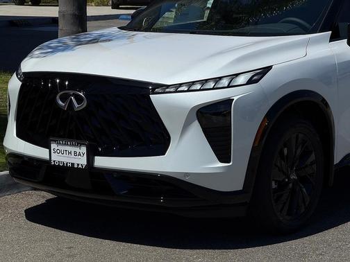 Radiant White/Black Obsidian 2027 INFINITI QX65 SPORT