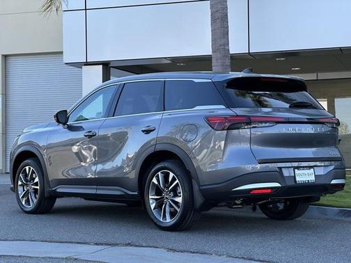 2026 INFINITI QX60 Pure