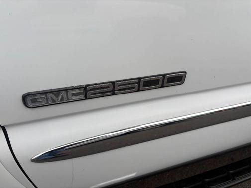 2004 GMC Sierra 2500 SLE
