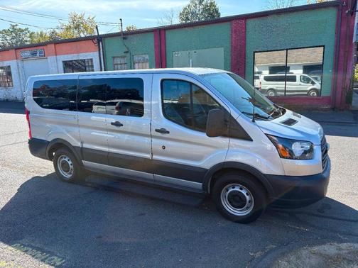 2015 Ford Transit-150 150 XLT SWB LOW ROOF W/60/40 SIDE DOORS