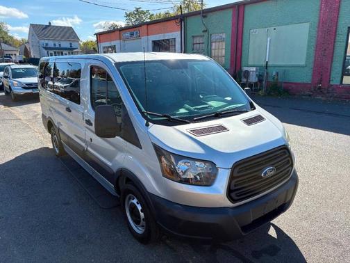 2015 Ford Transit-150 150 XLT SWB LOW ROOF W/60/40 SIDE DOORS