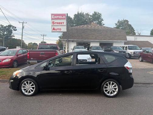 2012 Toyota Prius v Five