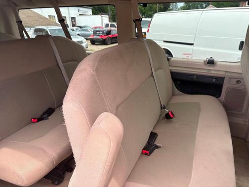 2013 Ford E350 Super Duty XLT