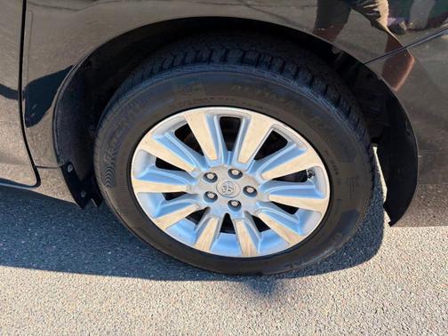 2013 Toyota Sienna XLE