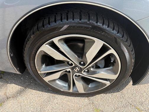 2015 Hyundai ELANTRA Limited