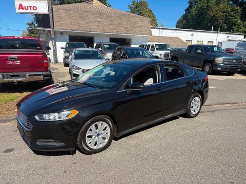 2013 Ford Fusion S
