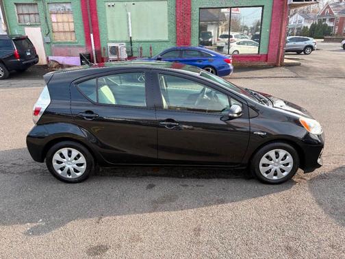 2013 Toyota Prius c Two