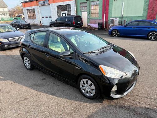2013 Toyota Prius c Two
