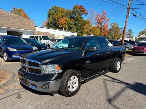 2018 RAM 1500 SLT