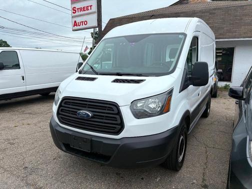 2015 Ford Transit-250 130 WB Medium Roof Cargo
